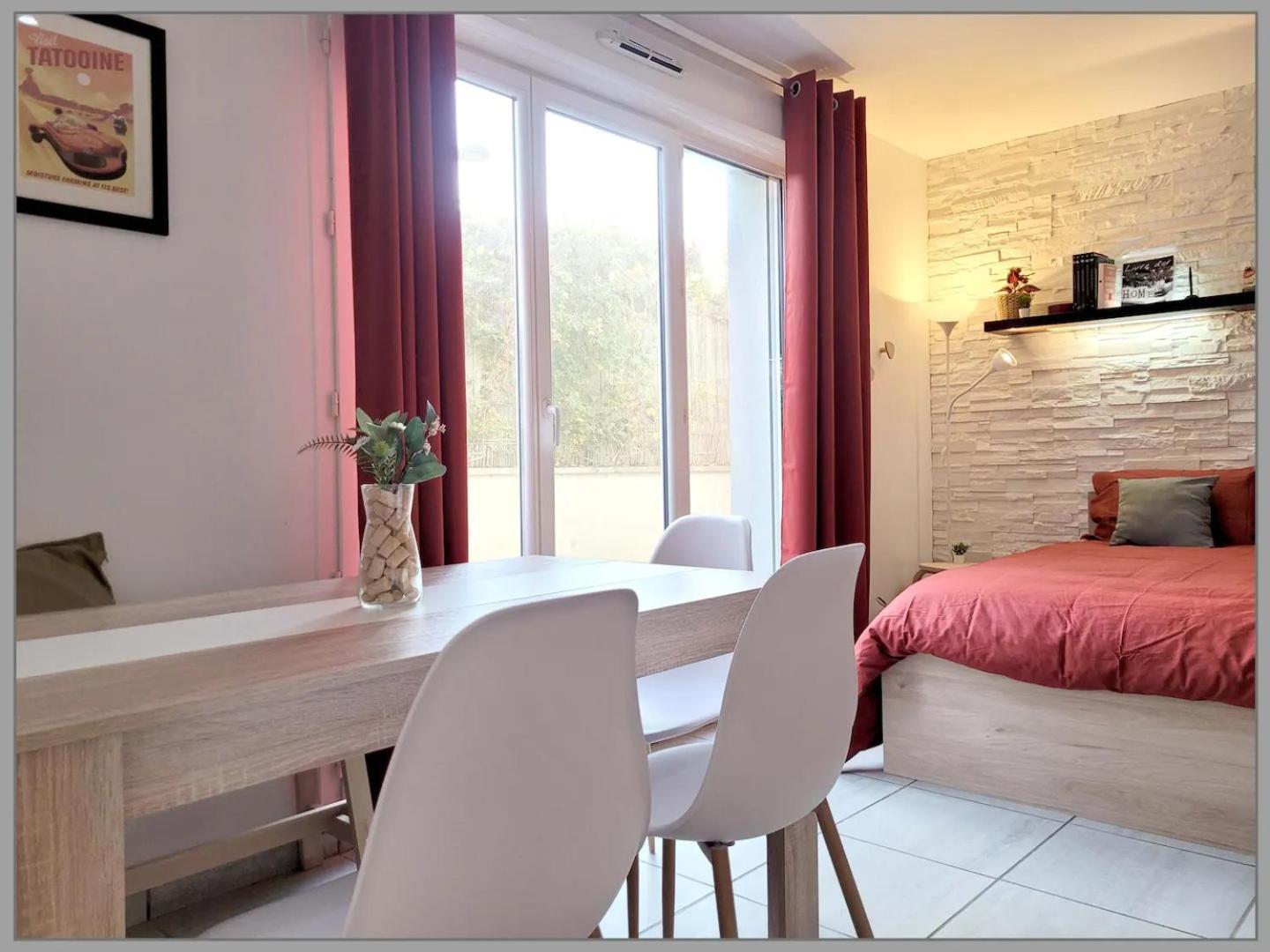 Appartement Avec Salle De Jeux Privee,10Min De Disney Transport En Commun 6 Couchages 샹틀루 앙 브리 외부 사진